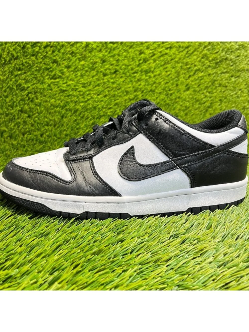 Nike Dunk Low Retro Boys Size 6Y White Black Athletic Leather Shoes Sneakers